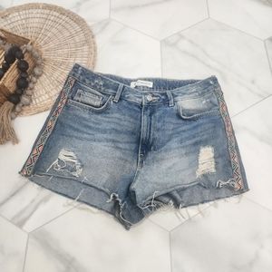 [ H&M]  COACHELLA!!CUTEST EVER DISTRESSED DENIM JEAN SHORTS w/ fun colorful BOHO